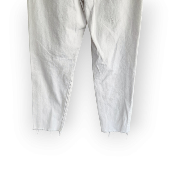 Zara White High Waisted Ripped Mom Jeans 6 - Picture 7 of 8